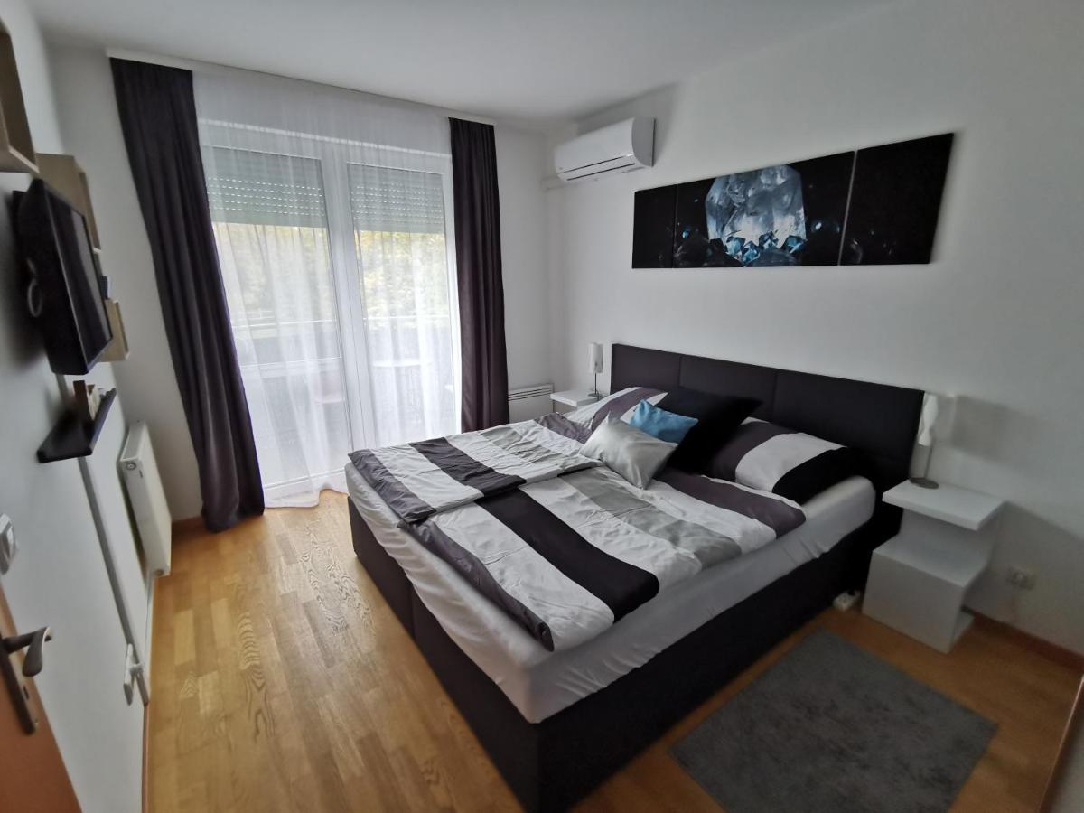 Freedom Apartman Hajdúszoboszló Exterior foto